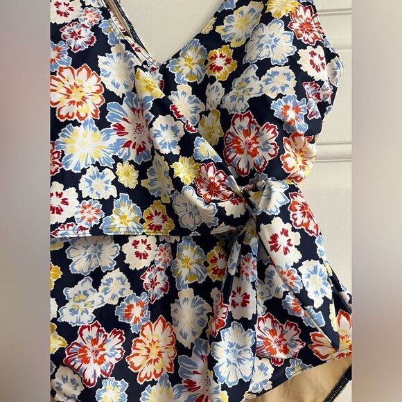 Tanya Taylor Kelly Wrap One-Piece NWT Size 1X - Picture 3 of 11